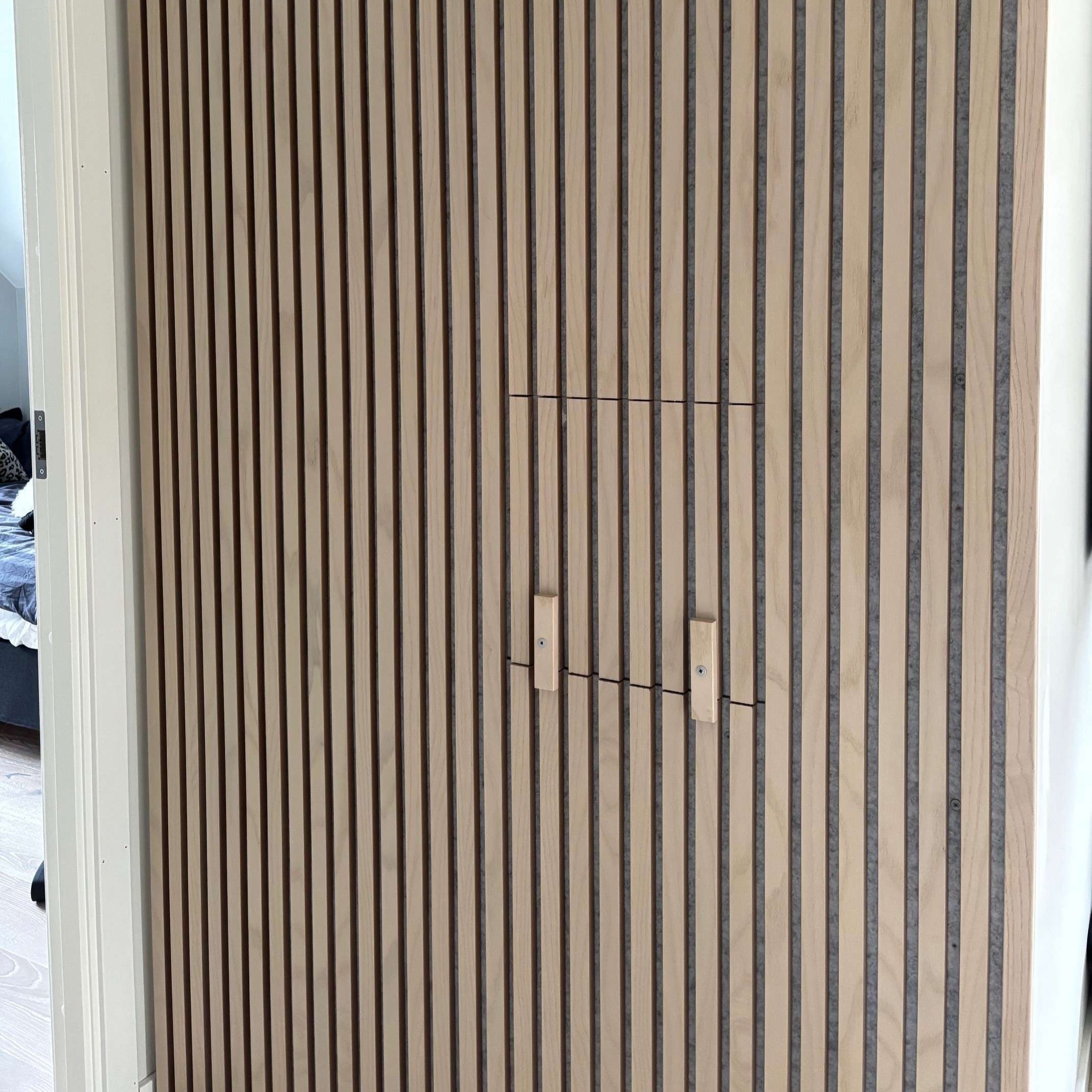 Akustikpanel Ask - vitlackad