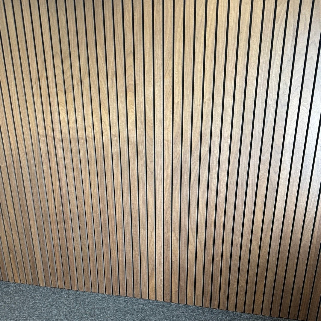 Akustikpanel BRED - Valnöt - NYHET