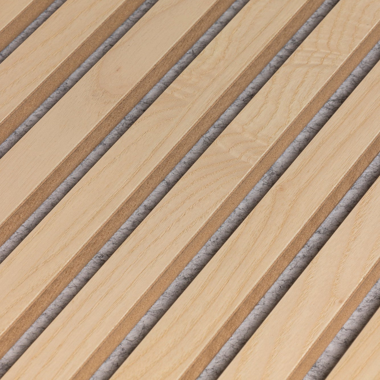 Akustikpanel Ask - vitlackad