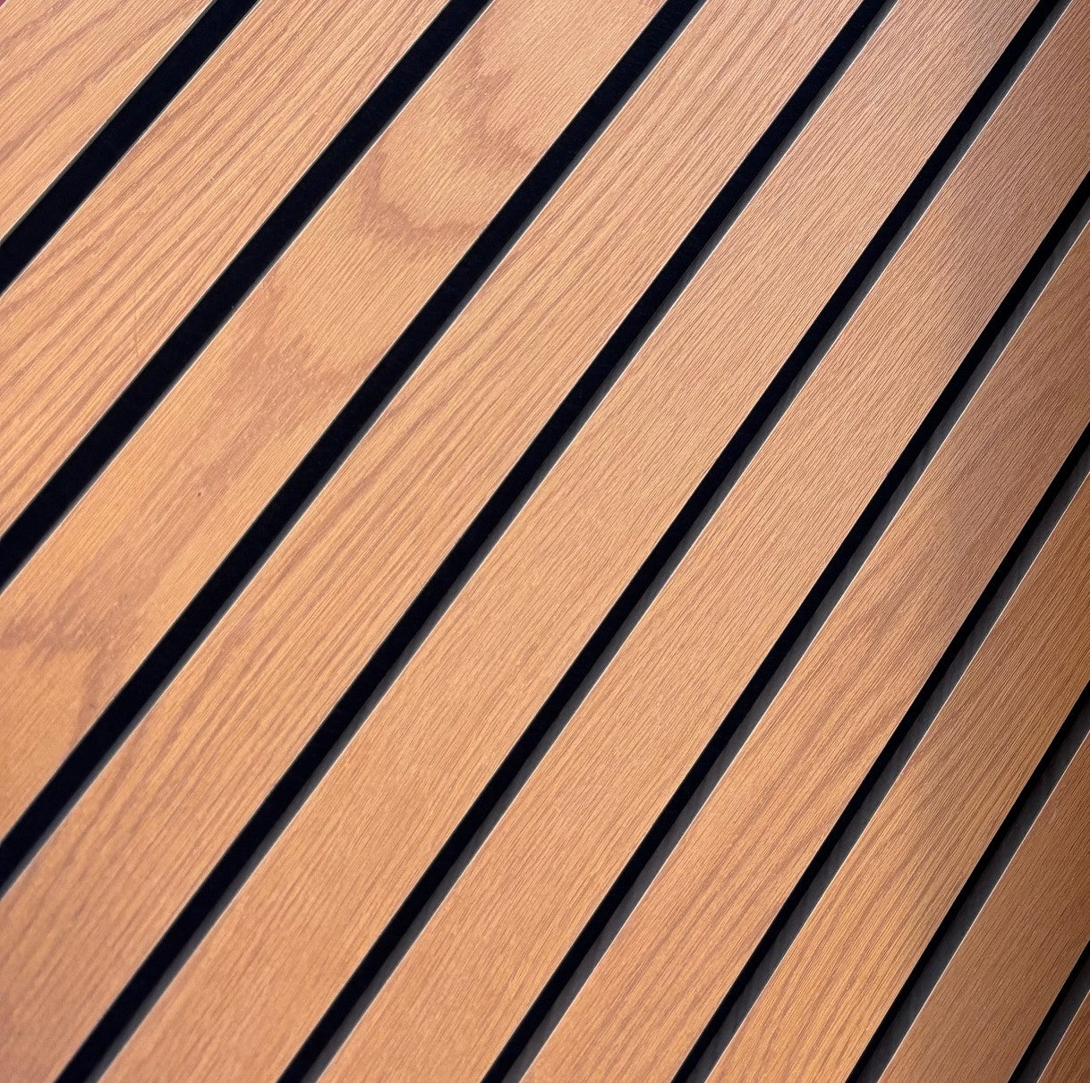 AKUSTIKPANEL BRED - OLJAD EK (NYHET)